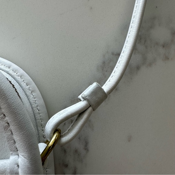 Like New Coach Vintage Abbie Crossbody Bag 9017 in White - Picture 5 of 10